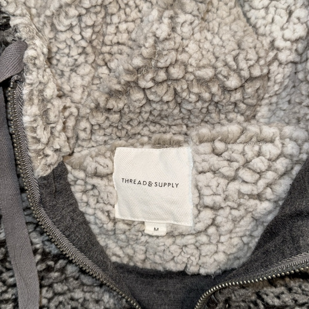 Thread & supply Sherpa - Picture 4 of 4